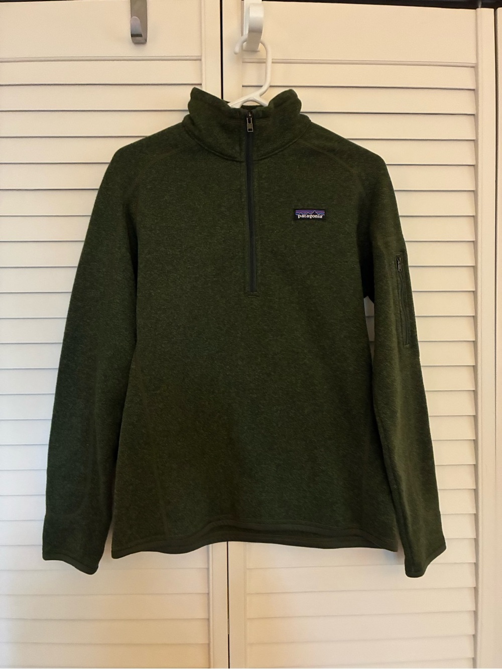 Patagonia women’s quarter-Zip Fleece Pullover — Olive